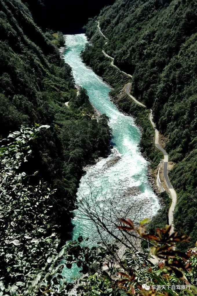 闖入怒江峽谷中最後一個獨龍秘境,見識一塵不染的美景!