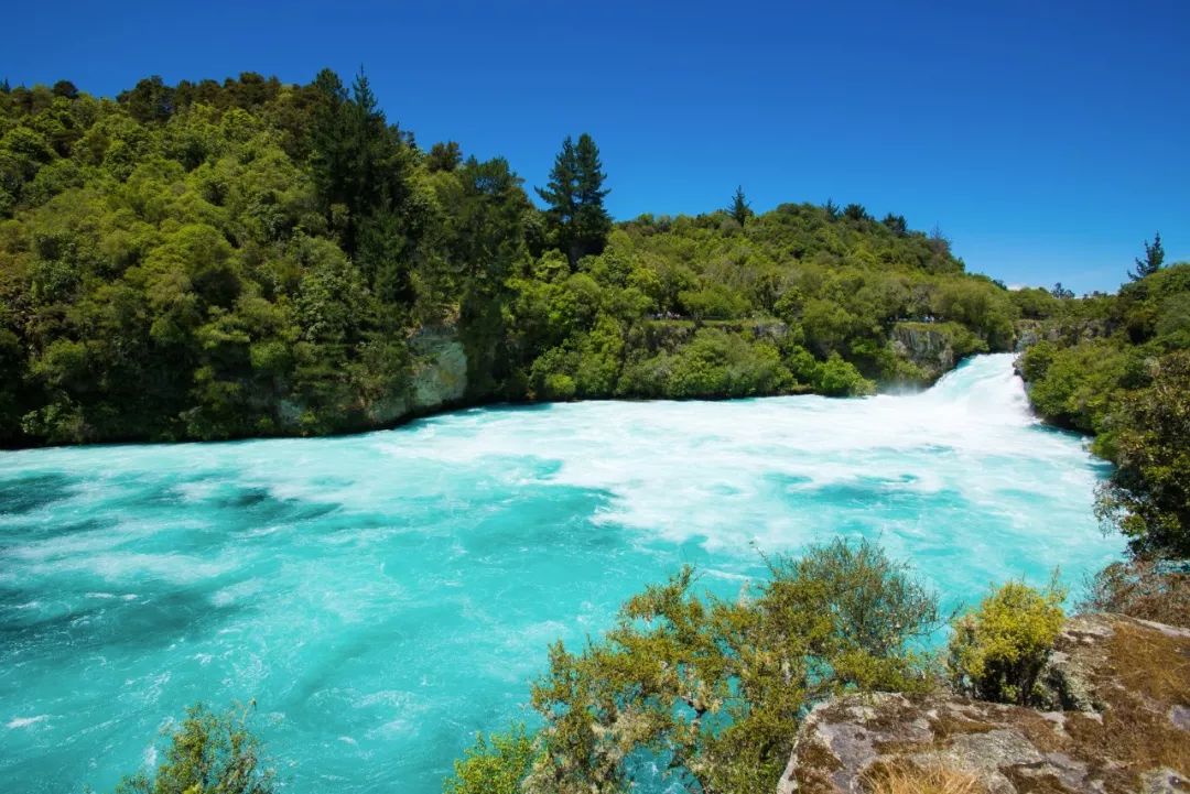 新西兰最长的河图片