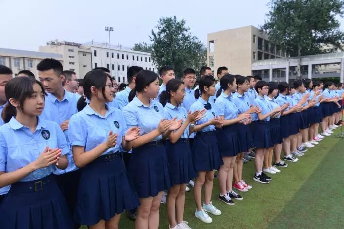 中考得福 衝上巔峰!——石家莊二中西校區為初三學子送祝福