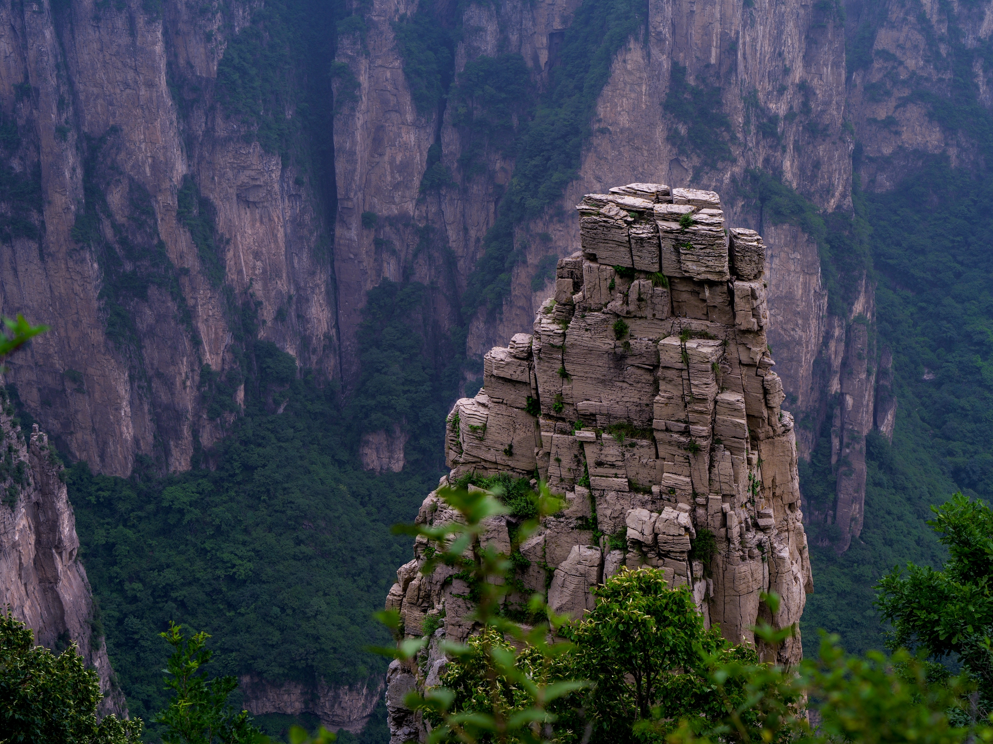 峰错峰,弯套湾的小西天美景