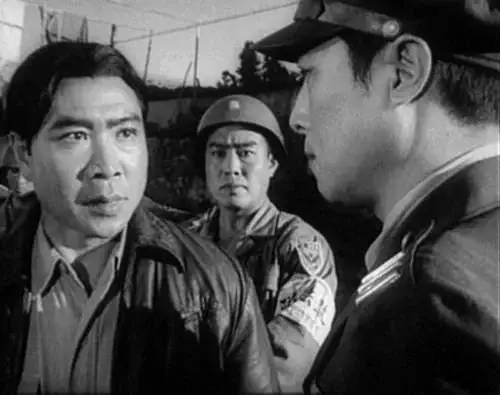 1975年,安震江在电影《烽火少年》中饰演日本太君黑田.