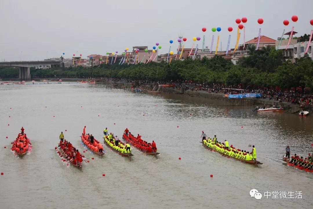 下雨遇水为财龙舟嘉年华热情爆灯潢涌景现场嗨翻天