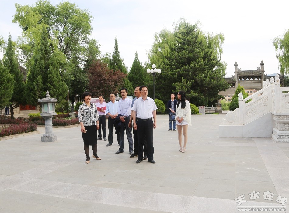 天水市李宝玲图片