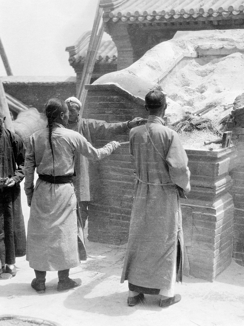 老照片:1908,拴娃娃圣地北京妙峰山