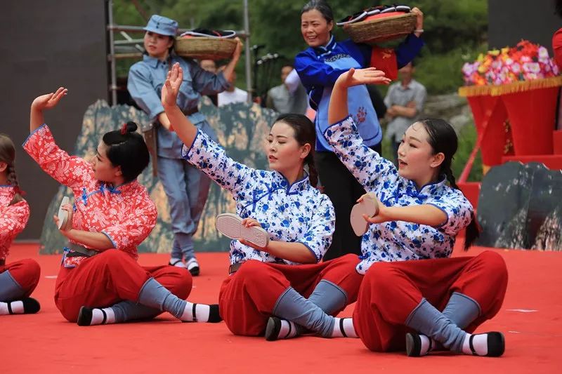 陵川牛丹丽图片图片