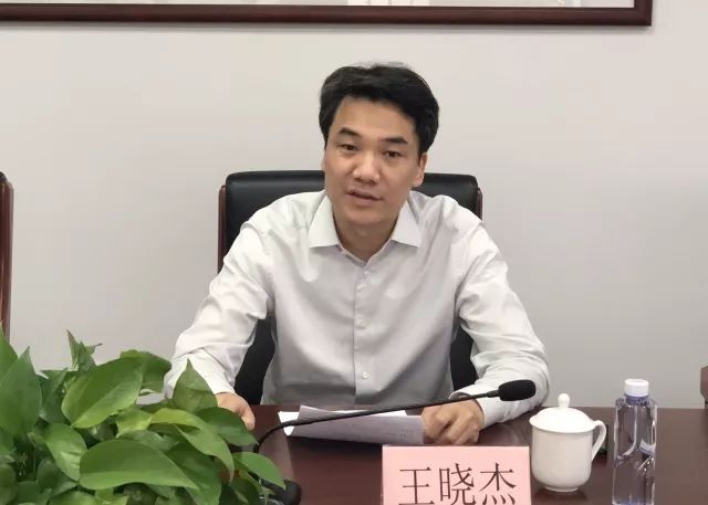 浦东新区建设和交通委员会党组书记主任王晓杰到书院镇调研