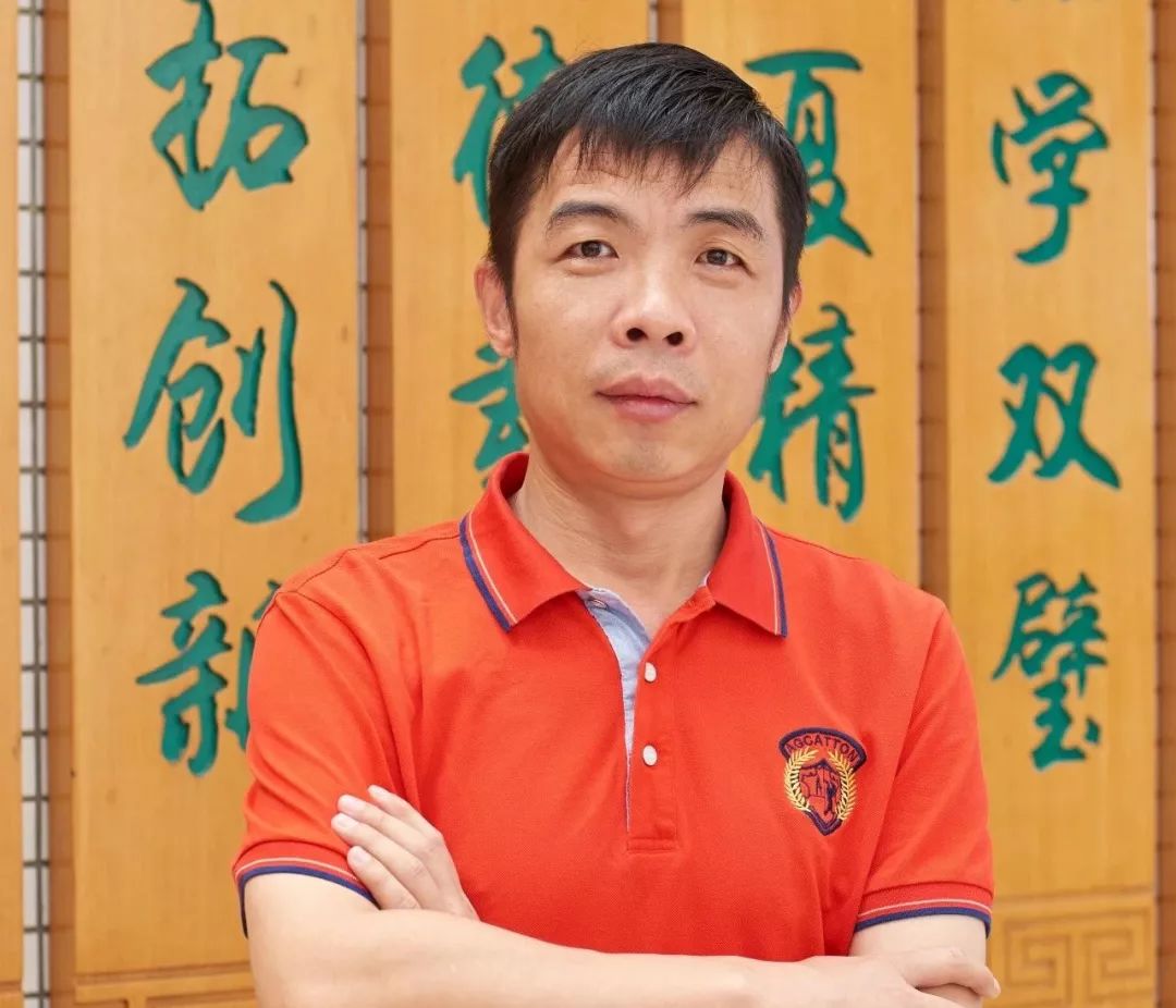 广东实验中学南海学校常务副校长戎振纲