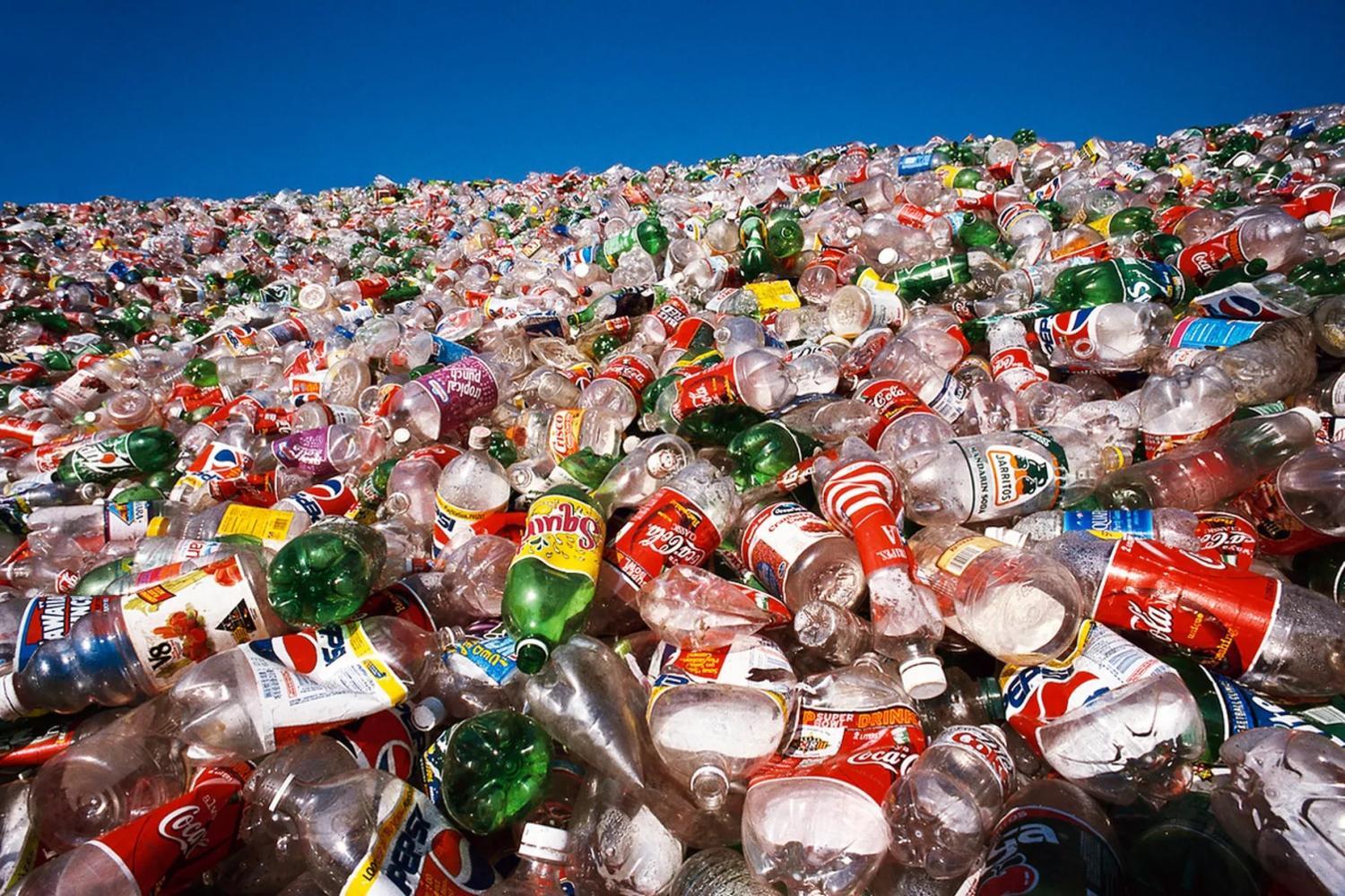 中国洋垃圾禁令影响显著全球11亿吨塑料废物将无家可归