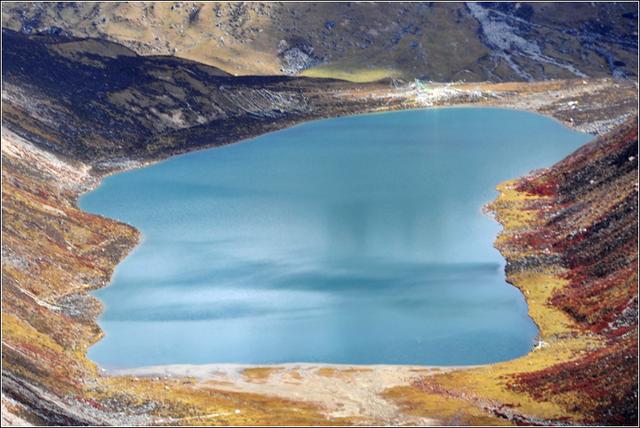 朗县拉多藏湖图片