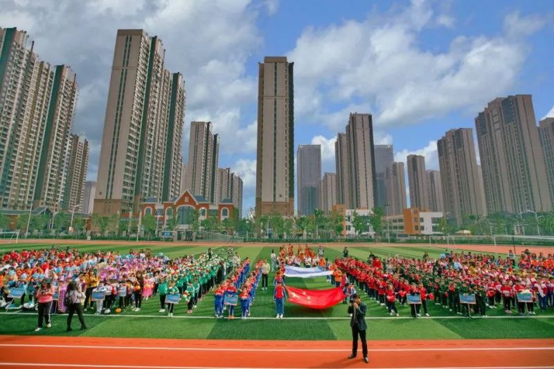 (图文来源:合肥师范附小官网)合肥师范附小教育集团(万慈小学),位于