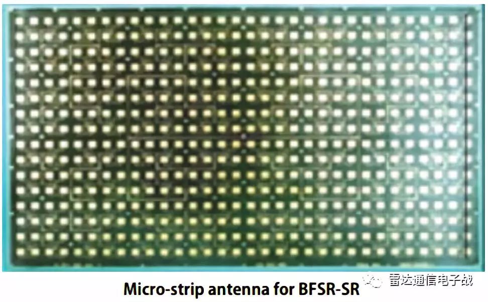微帶天線陣列與傳統的波導縫隙陣列天線相比,基於薄型輕便的印刷天線