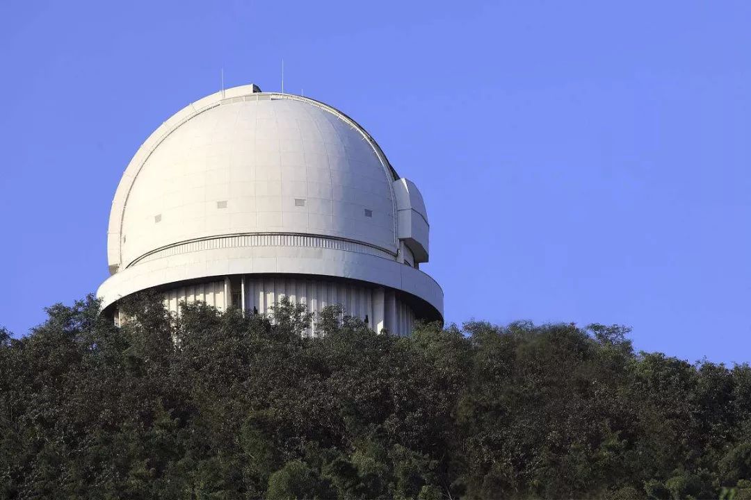 【原上海天文台佘山站站长林清:这个望远镜其实非常精巧,不要看它很大