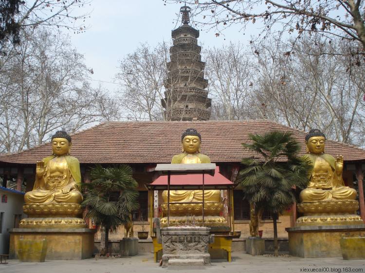 06崇法寺塔崇法寺塔位於河南省永城市西城區,宋元佑八年(1093年3月25