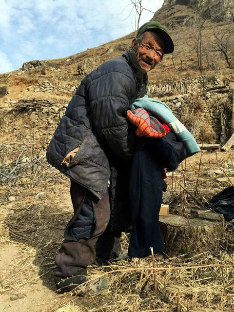 大山里的汉子图片