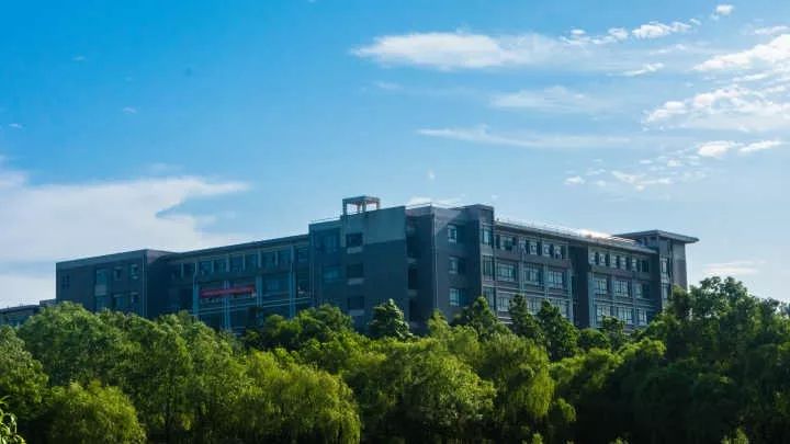 泰山医学院 校园图片