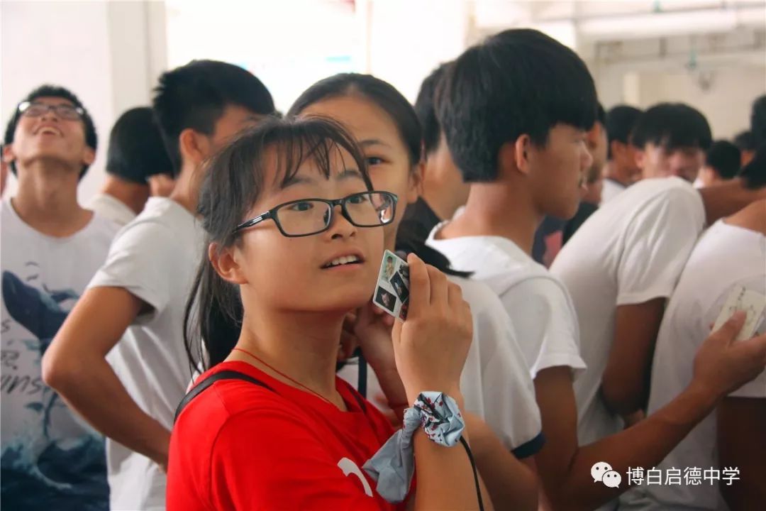 中考加油2018啟德老師與學子們風雨同行