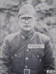 酒井直次,1911年畢業於日本陸軍士官學校第23期,後又進入日本陸軍