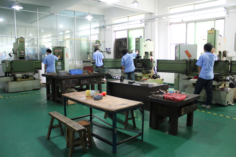 深圳硅胶模具生产厂家