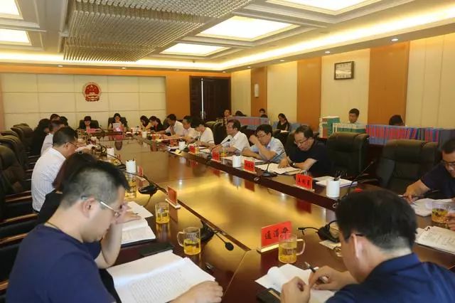 6月25日下午,由自治区党委网信办副主任李培燕带队的自治区实地督查组
