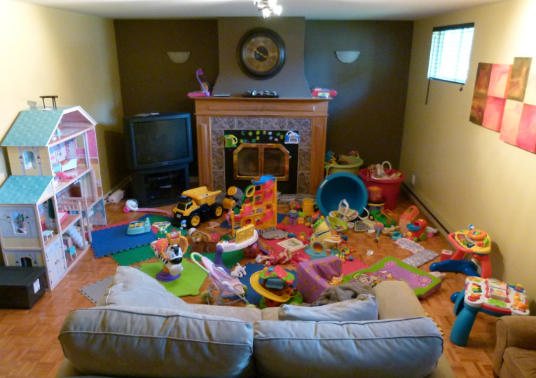 家长精心布置给孩子们的堆满玩具的玩具房,科学证明却把孩子害了