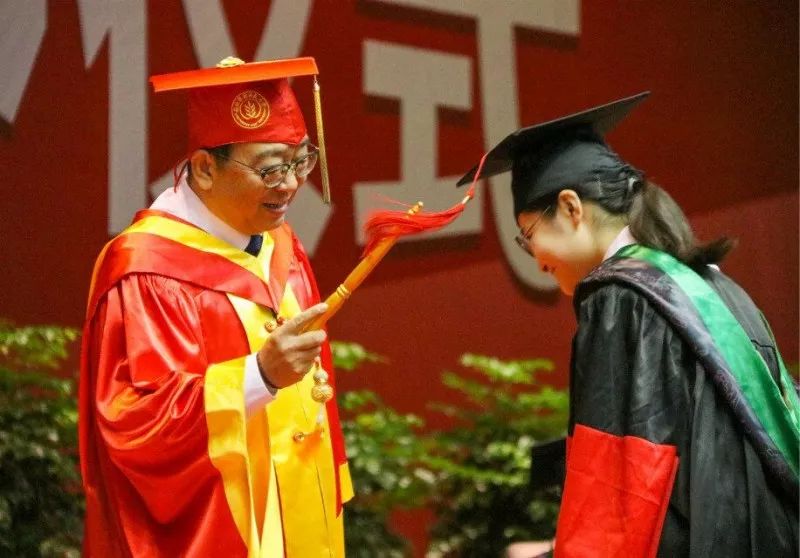 難解此去山長水遠望君莫失莫忘,彼此珍重相逢重聚總笑顏圖片:支勇平