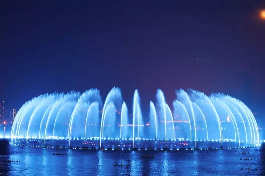 今天起至8月28日金鸡湖音乐喷泉暂停开放