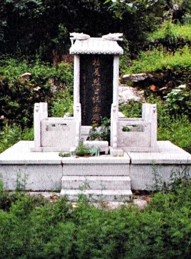 王二小墓内部图片