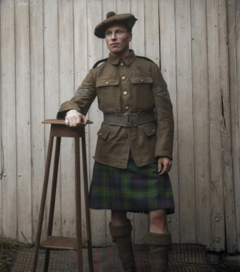 一战英军士兵肖像照:从绞肉机战役中幸存下来的男人们