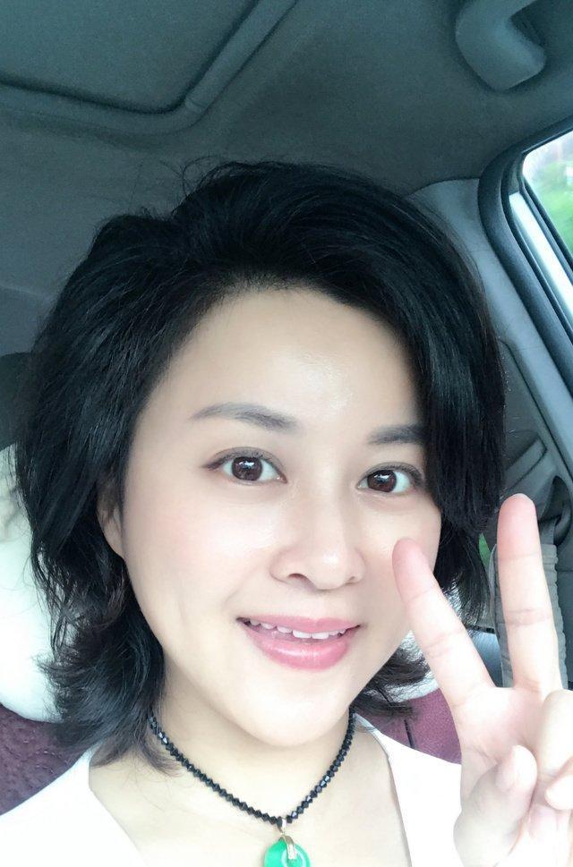 计春华妻子简介老婆图片