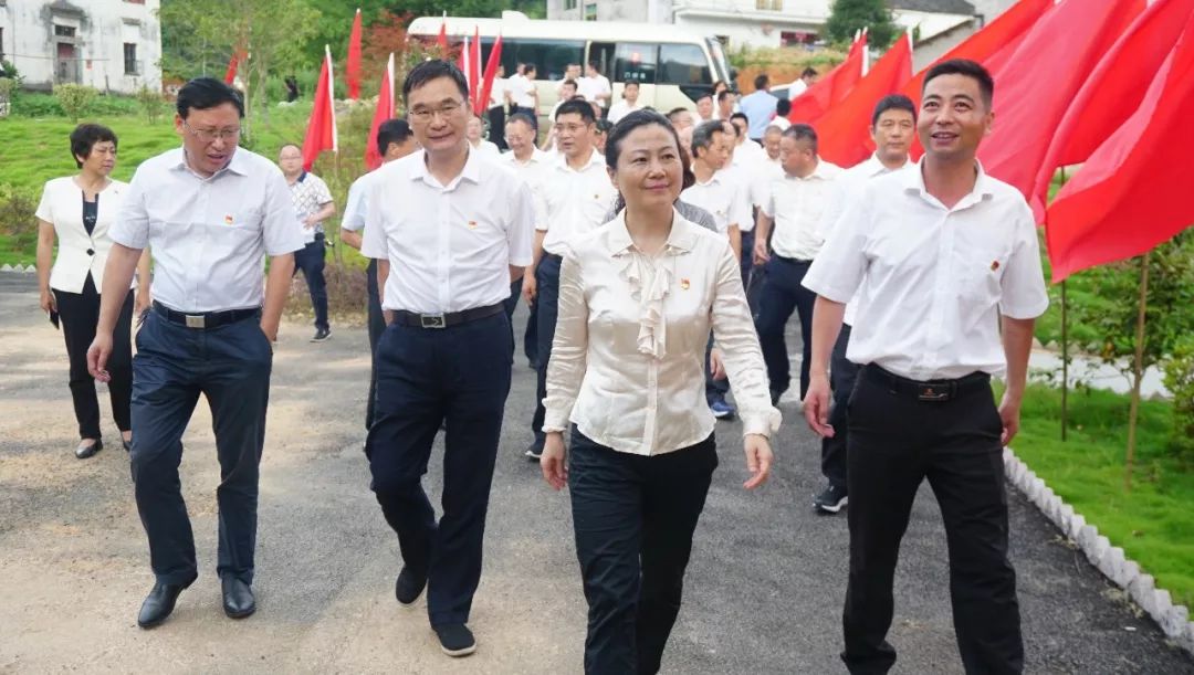 婺源高中增局长简历图片