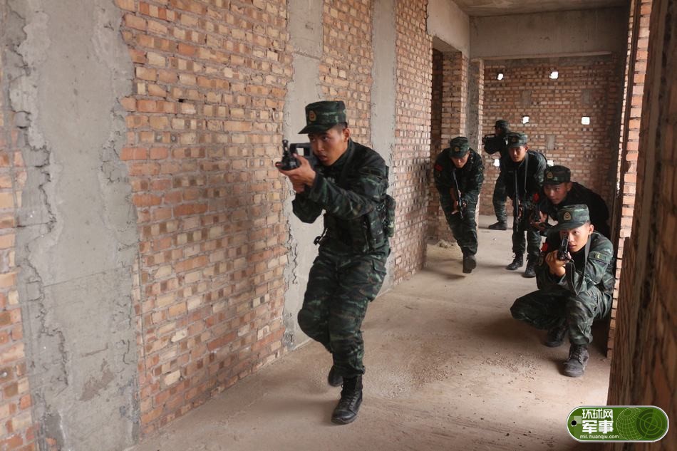 95年武警图片图片