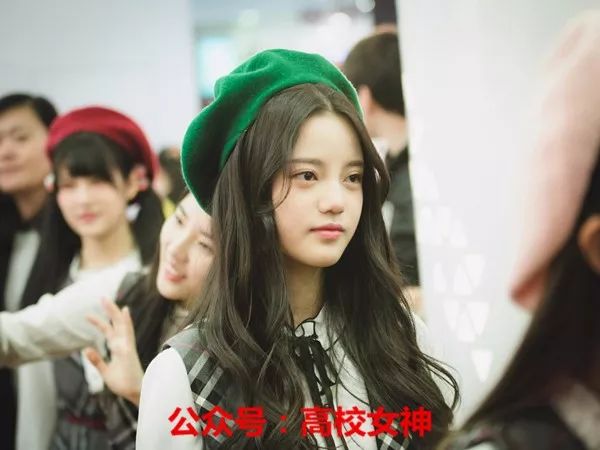 3,snh48-孫珍妮性格古靈精怪,她在經過短短几個月的培訓後便在snh48