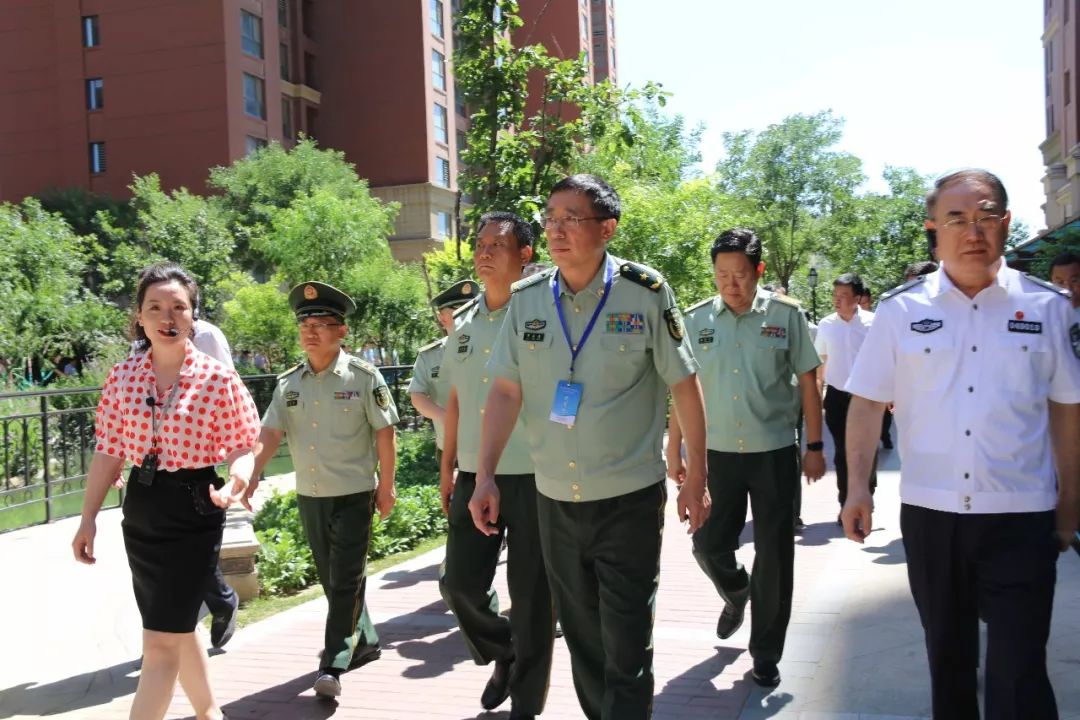 中央应急管理部消防局副局长罗永强,省公安厅常务副厅长安忠起,衡水