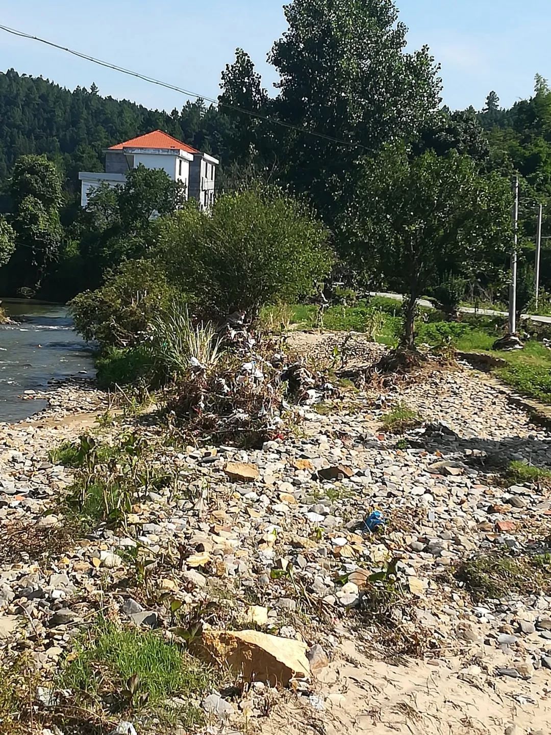 公路旁圩鎮西溪鄉圩鎮堆子前鎮鄢背村堆子前村圩鎮堆子前中學大汾鎮大