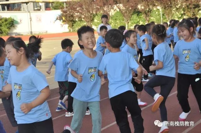 我的獨立日濟南市興濟小學幼兒園畢業班夜宿活動