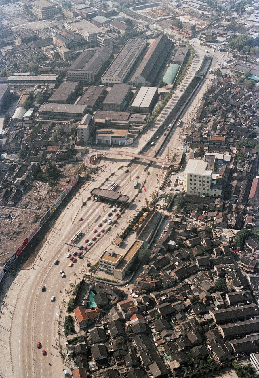 老泪纵横空中俯瞰90年代的上海这些老照片勾起你的哪些回忆