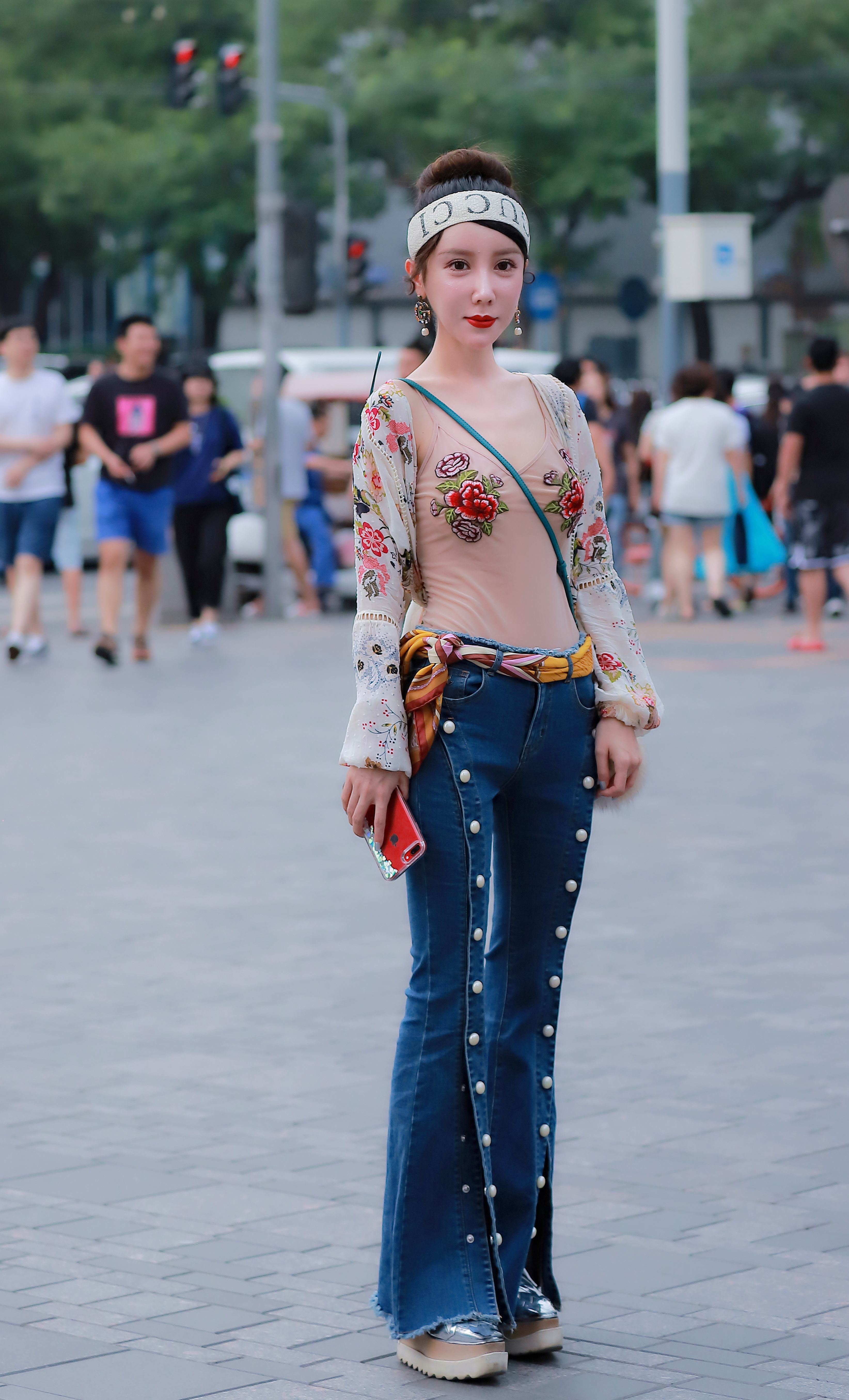 北京街拍:九位时尚又有韵味的小姐姐,你最欣赏哪一位?