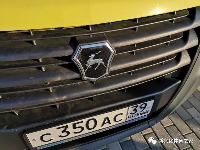 车标是一个加号被一个圆圈围绕,伏尔加的标志是一个小鹿,拉达的标志