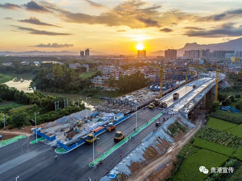 是不是瞬間覺得高上大啦~~青雲大橋的全線通車,極大地改善了貴港南北