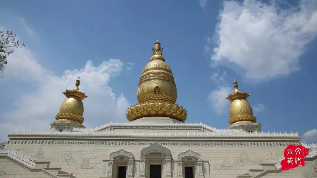 梁祝文化梁祝故里在今微山县马坡一带,郭沫若根据清人焦循《剧说》中