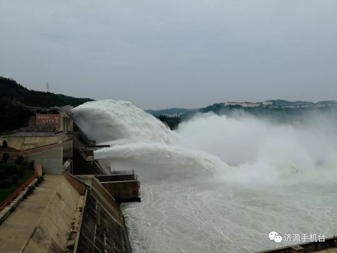 今天的小浪底又刷屏啦附現場視頻照片看了五秒就被震撼了