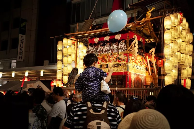 日本情报夏季风物诗の祭与花火