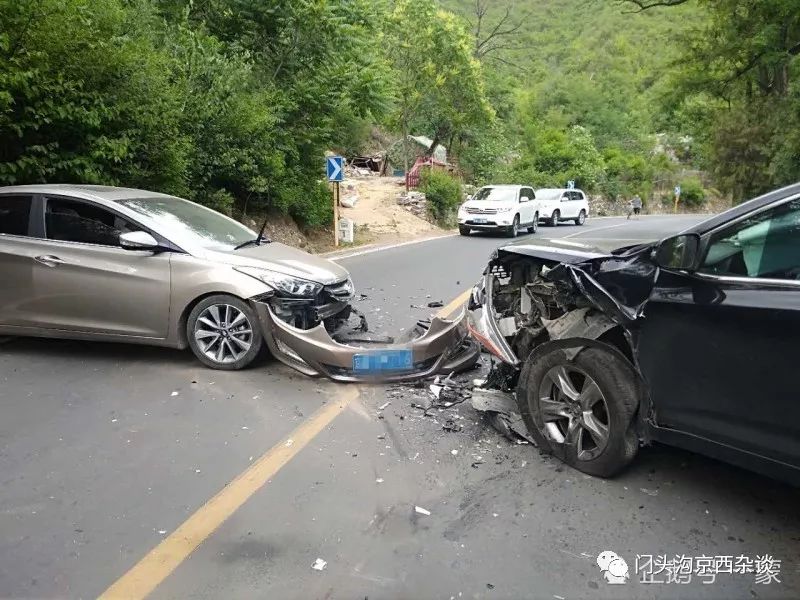 雅安名山交通事故图片
