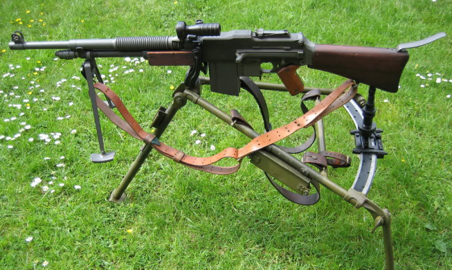 二战轻机枪合集我国仿制的捷克机枪完全不输日本歪把子机枪