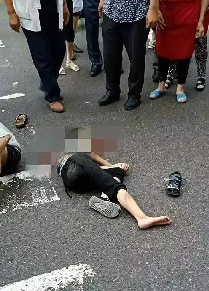 男孩被撞身亡图片