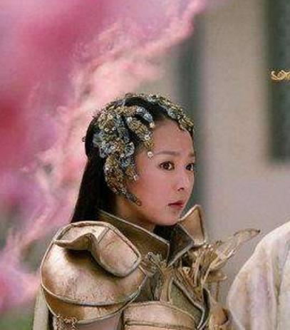 敖听心由刘希媛饰演,是东海四公主,是宝莲灯中沉香的四姨母