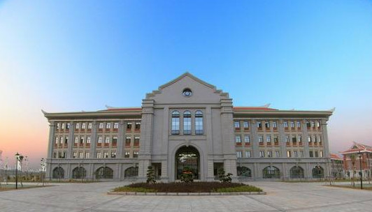 廈門醫學院是2016年從廈門醫學高等專科學校基礎上建立的公辦本科學校