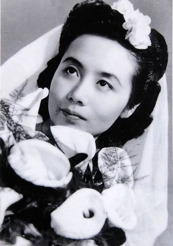 叶嘉莹结婚照,1948年3月于上海