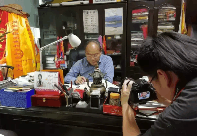 香港姓氏人口前一百_香港连续第三年将贫穷人口维持在100万以下