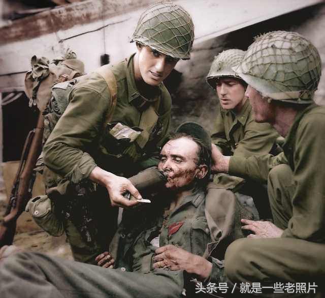 外籍德军士兵也读我的奋斗,一组彩色的二战照片